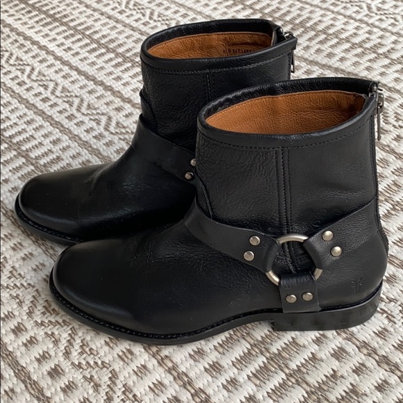 Frye Shoes - FRYE Phillips Harness Boot